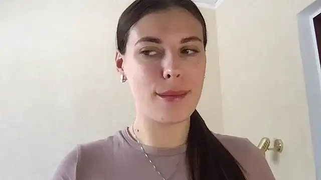 MoonriseGoddess online show from May 4, 7:59 am