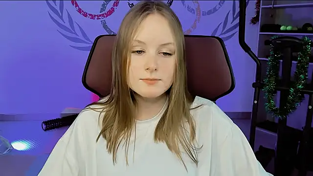 VivienLeeigh online show from December 31, 11:20 am