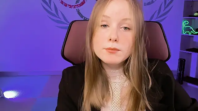 VivienLeeigh online show from February 7, 2:04 pm