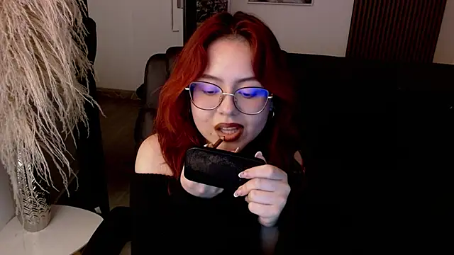 crimson tati  online show from December 12, 8:57 am