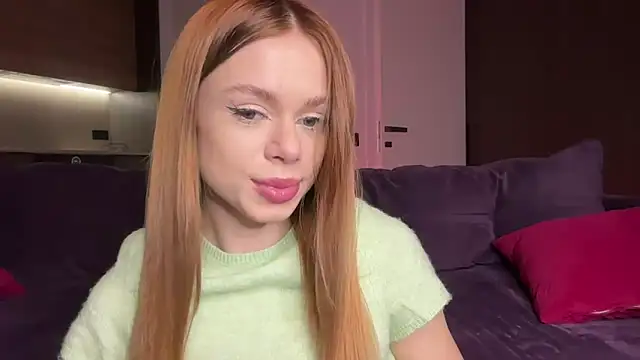 Snapshot of little_fox_alisa chatting on February 19, 1:40 am little fox alisa online show from February 19, 1:40 am