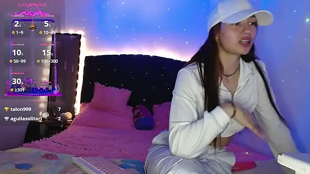 holy juli online show from February 25, 6:14 am