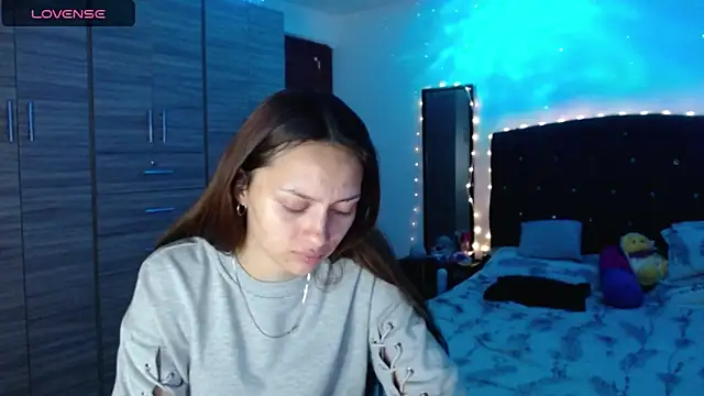 holy juli online show from September 11, 2:55 am