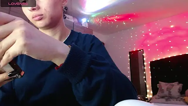 holy juli online show from September 12, 3:39 am