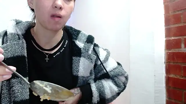 holy juli online show from March 13, 3:13 am