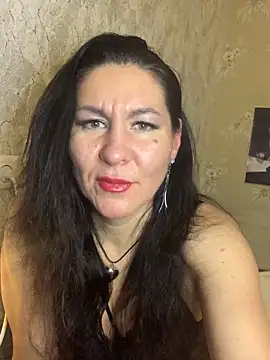 Snapshot of Tina_Moretti chatting on February 12, 11:51 pm Tina Moretti online show from February 12, 11:51 pm