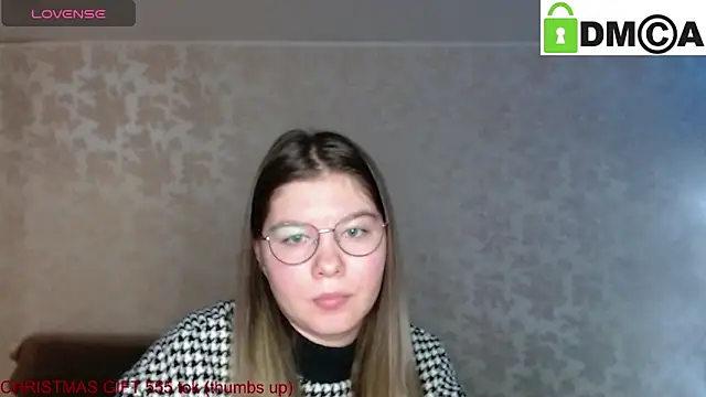 Snapshot of holy_michela chatting on December 26, 2:44 am holy michela online show from December 26, 2:44 am