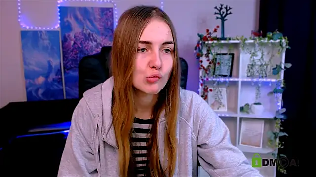 amelia gold1 online show from January 24, 11:59 am
