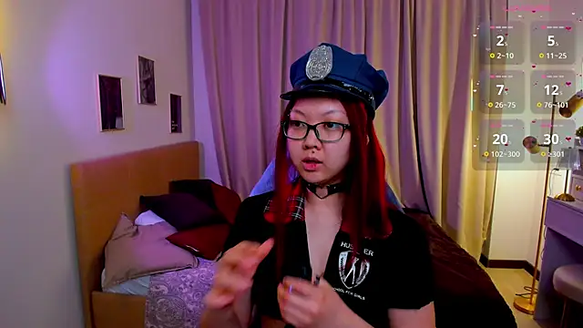 Marine Vact online show from April 5, 2:03 pm