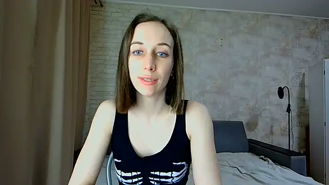 Snapshot of Anika_bloom chatting on June 16, 10:12 pm Anika bloom online show from June 16, 10:12 pm