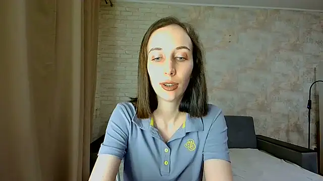 Snapshot of Anika_bloom chatting on June 21, 9:06 pm Anika bloom online show from June 21, 9:06 pm