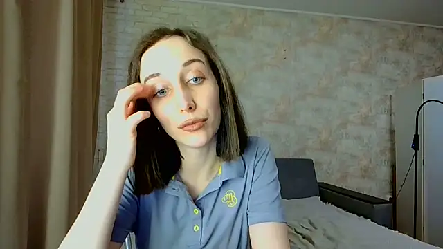 Snapshot of Anika_bloom chatting on June 22, 3:25 am Anika bloom online show from June 22, 3:25 am