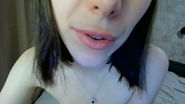 Snapshot of Anika_bloom chatting on July 7, 9:08 pm Anika bloom online show from July 7, 9:08 pm