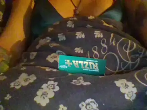 Snapshot of Fiesty_findom40 chatting on February 12, 1:52 am Fiesty findom40 online show from February 12, 1:52 am