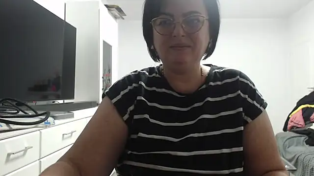 Amandamuller1982 online show from October 17, 10:34 pm