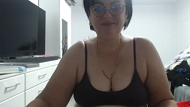 Amandamuller1982 online show from October 22, 9:03 pm