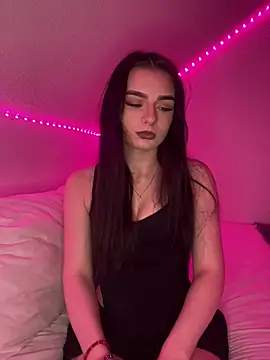 Snapshot of AdelinaAlia chatting on February 11, 6:46 pm AdelinaAlia online show from February 11, 6:46 pm