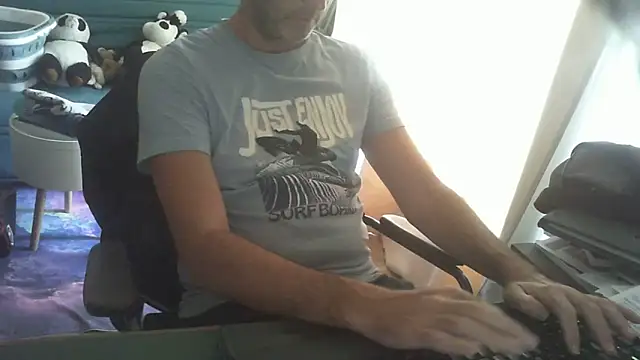 shyfrenchcock1 online show from June 20, 11:57 am