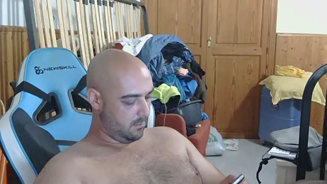 Snapshot of chicomallorca96 chatting on July 20, 2:41 pm chicomallorca96 online show from July 20, 2:41 pm