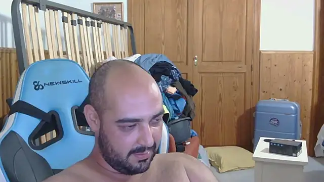Snapshot of chicomallorca96 chatting on August 2, 3:10 pm chicomallorca96 online show from August 2, 3:10 pm
