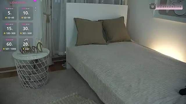 ZoeeZolton online show from January 27, 8:49 pm