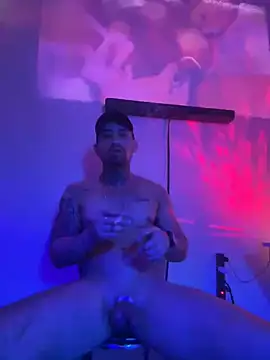 Snapshot of Alexandrei chatting on February 11, 6:46 pm Alexandrei online show from February 11, 6:46 pm