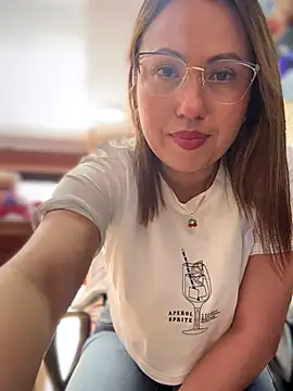 VIOLETA-25  online show from November 25, 3:23 pm