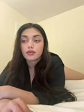 Snapshot of Sweet_Khalifa_ chatting on December 10, 2:17 pm Sweet Khalifa  online show from December 10, 2:17 pm