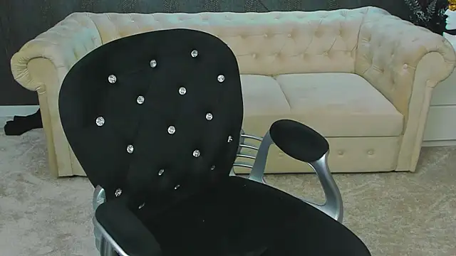 Snapshot of anemarieejolie chatting on February 14, 8:26 pm anemarieejolie online show from February 14, 8:26 pm