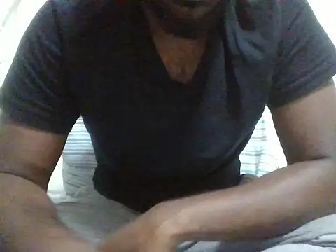 justinme00o7 online show from December 31, 3:34 am