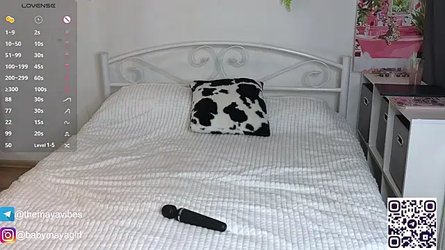 Maya Rave online show from September 16, 3:51 am