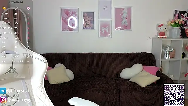 Maya Rave online show from October 25, 3:36 am