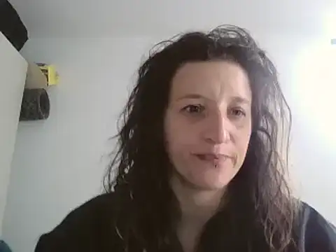 Snapshot of hanamy_joha chatting on January 8, 2:03 pm hanamy joha online show from January 8, 2:03 pm