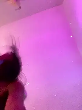 bonnie 18x online show from February 5, 10:19 am