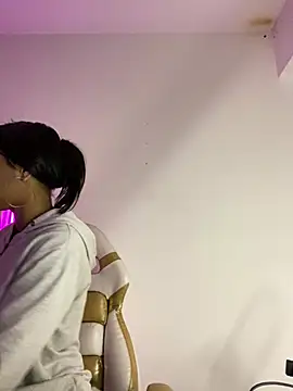 bonnie 18x online show from February 28, 1:37 am