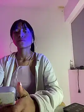 bonnie 18x online show from March 13, 3:11 am