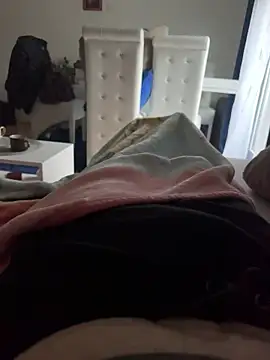 Snapshot of jessieandjames29 chatting on October 9, 3:43 pm jessieandjames29 online show from October 9, 3:43 pm