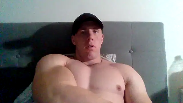 Snapshot of parkerxmuscle chatting on January 12, 4:18 pm parkerxmuscle online show from January 12, 4:18 pm