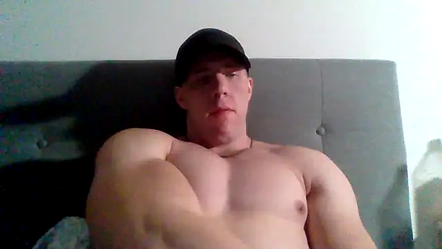 Snapshot of parkerxmuscle chatting on January 13, 1:06 pm parkerxmuscle online show from January 13, 1:06 pm