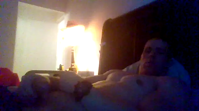 Snapshot of parkerxmuscle chatting on March 18, 12:14 pm parkerxmuscle online show from March 18, 12:14 pm