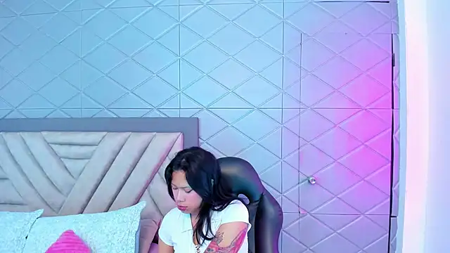 Snapshot of AikoLee_ chatting on September 25, 5:00 am AikoLee online show from September 25, 5:00 am