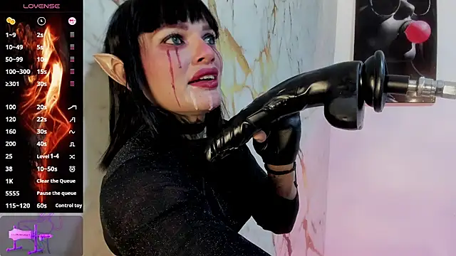 la mazona online show from December 4, 7:33 pm