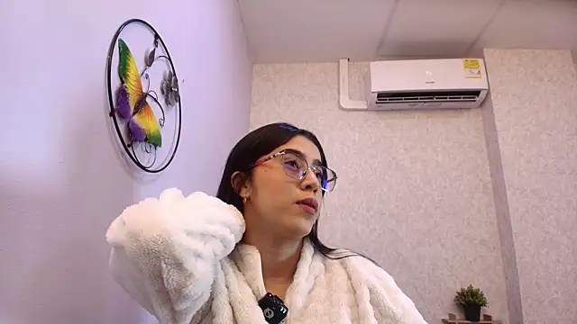 Amy wats0n online show from February 16, 7:10 pm