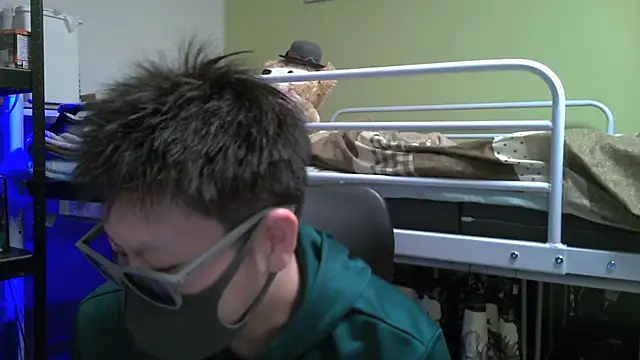 Snapshot of Owl1216 chatting on January 13, 12:56 pm Owl1216 online show from January 13, 12:56 pm