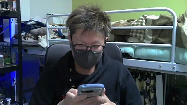 Snapshot of Owl1216 chatting on February 22, 1:35 pm Owl1216 online show from February 22, 1:35 pm