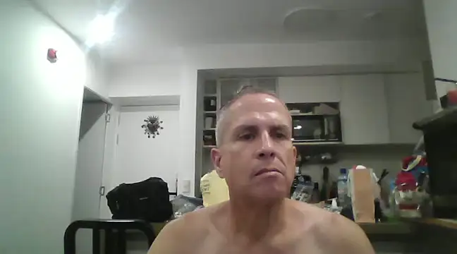 Diegoperrote682661 online show from February 11, 4:01 am