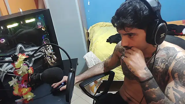 Badboyi1997 online show from October 23, 2:11 am