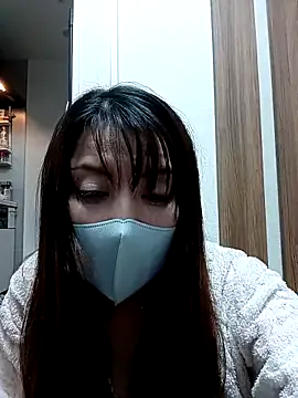 Snapshot of Mirika555 chatting on March 17, 10:17 pm Mirika555 online show from March 17, 10:17 pm