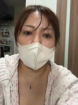 Snapshot of Mirika555 chatting on June 29, 2:07 am Mirika555 online show from June 29, 2:07 am