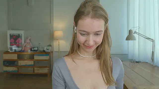 solar bella online show from February 9, 2:07 pm